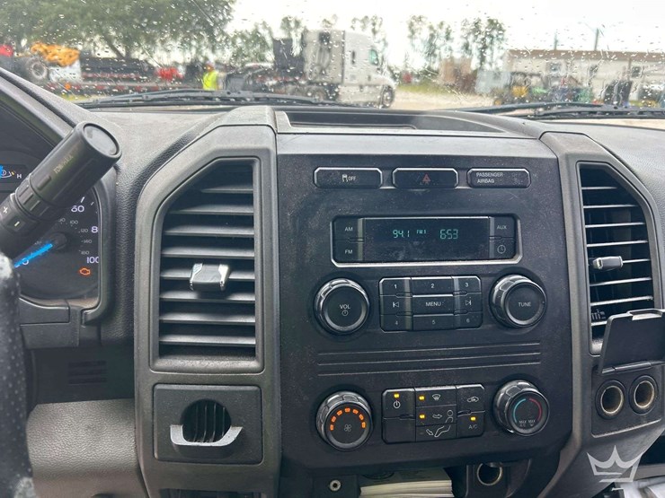 2017-ford-f350-image-21