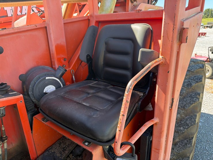 sky-trak-6042-image-11