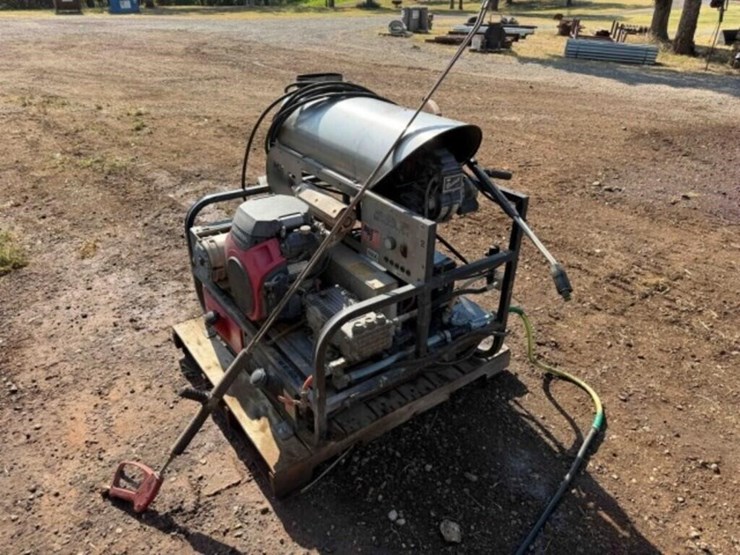 commercial-power-washer-image-3