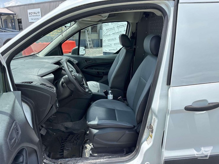 2017-ford-transit-connect-image-11