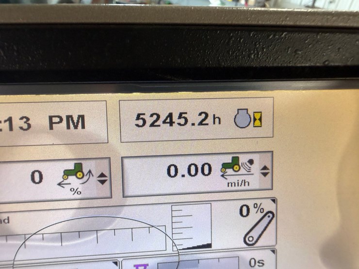 2011-john-deere-8285r-image-89