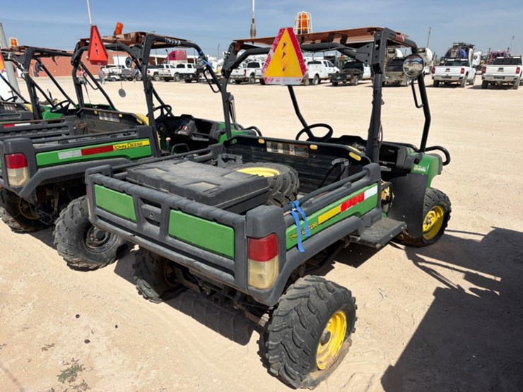 john-deere-gator-image-3