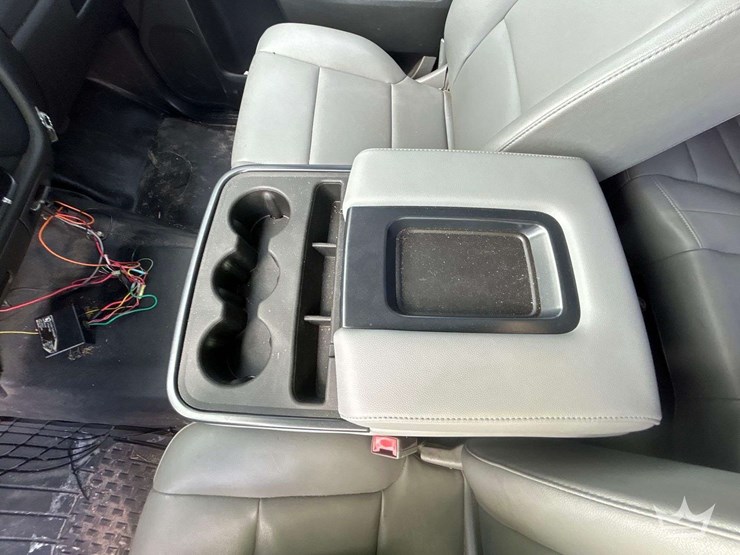 2017-chevrolet-silverado-1500-image-17