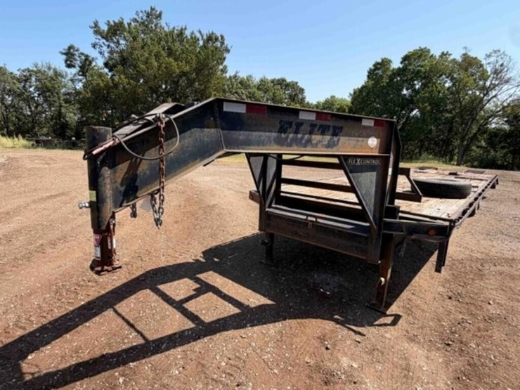 2009-elite-gooseneck-flatbed-trailer-image-2