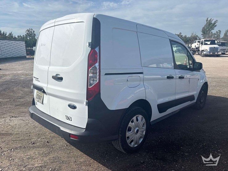 2021-ford-transit-connect-image-3