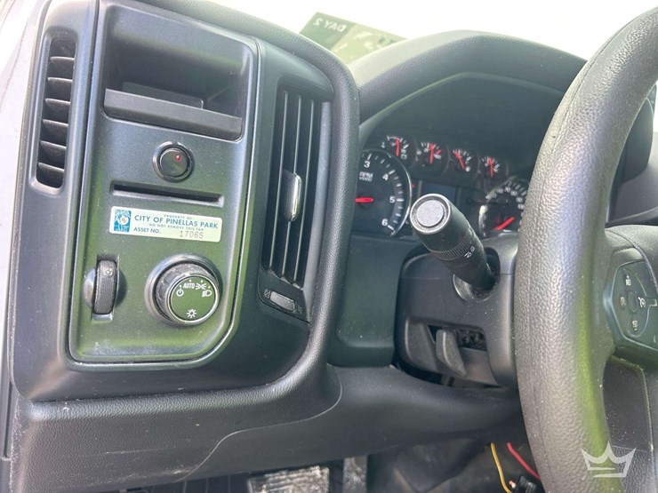 2017-chevrolet-silverado-1500-image-15