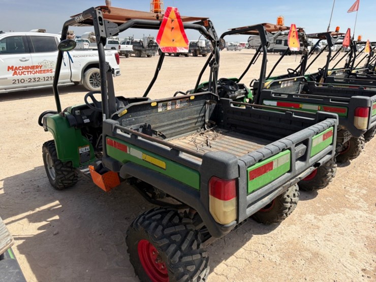 john-deere-gator-image-4