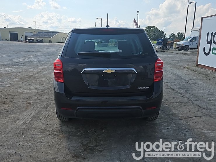 2016-chevrolet-equinox-image-5