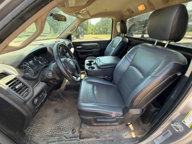 2019-ram-3500-tradesman-image-28