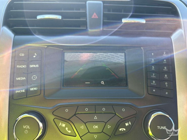 2018-ford-fusion-sedan-image-19