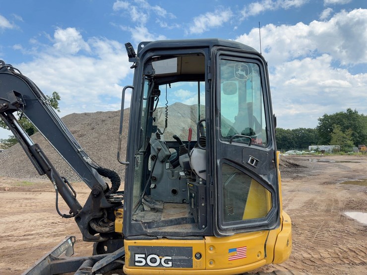 2018-deere-50g-image-28