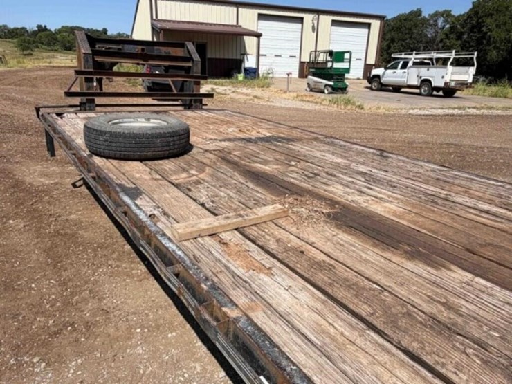 2009-elite-gooseneck-flatbed-trailer-image-21