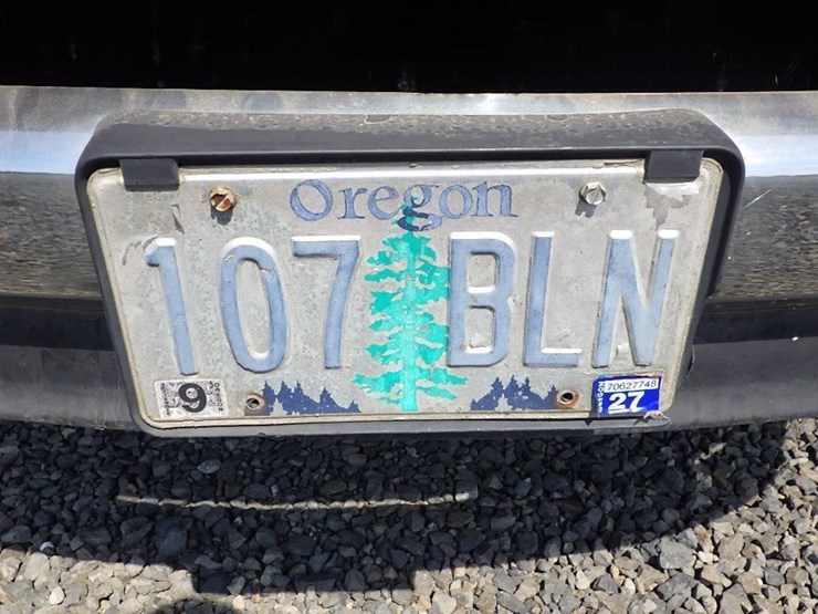 2004-dodge-2500-image-9