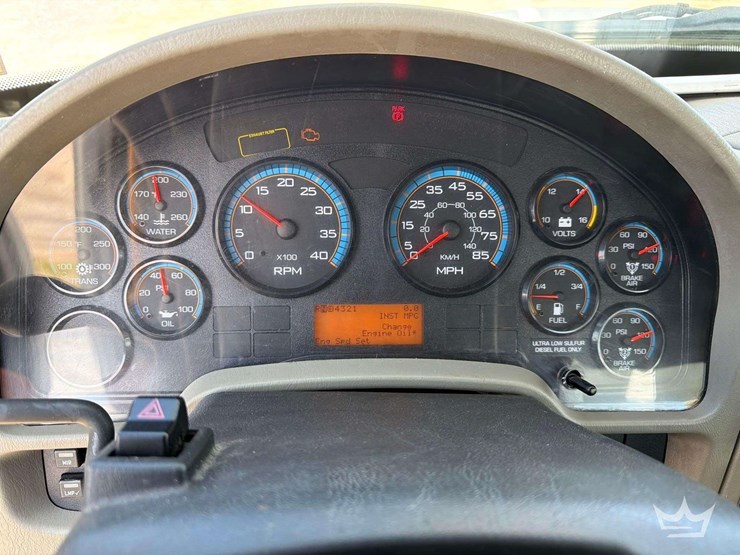 2014-international-durastar-4300-image-51