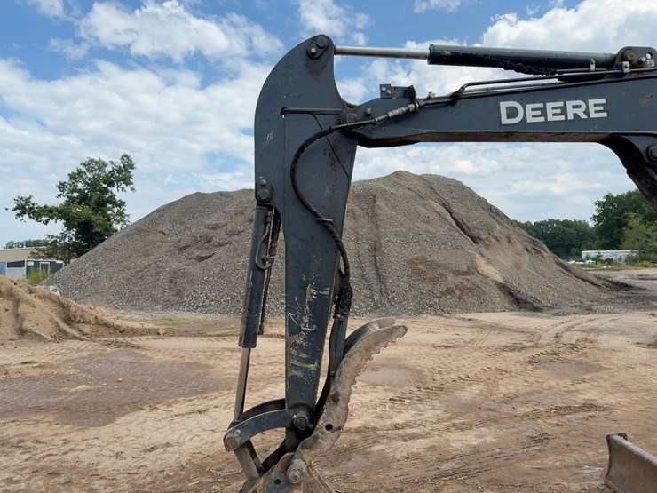 2018-deere-50g-image-14