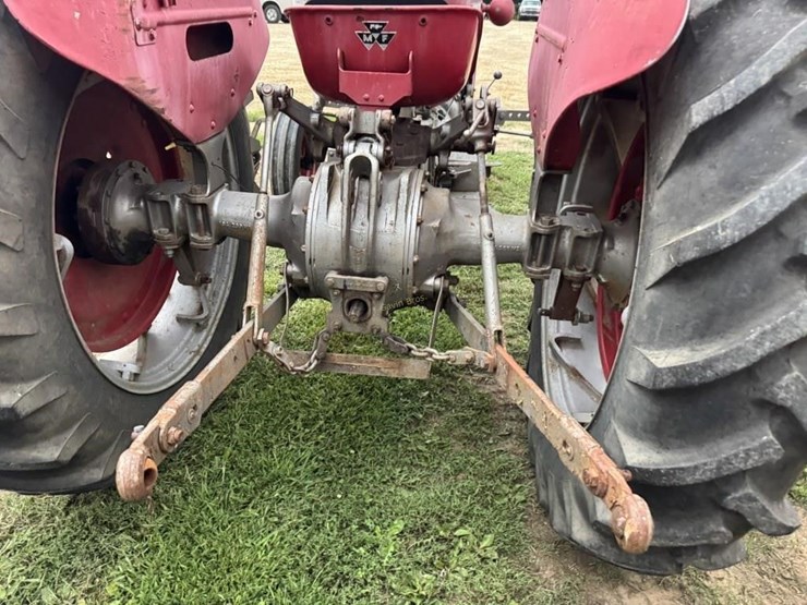 massey-ferguson-65-image-10