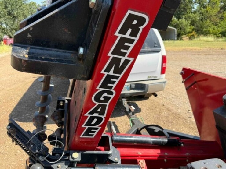 agi-renegade-post-pounder-trailer-image-12