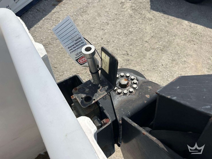 2011-international-durastar-4300-image-33