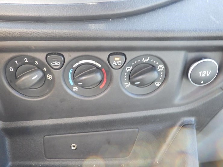 2018-ford-transit-image-42