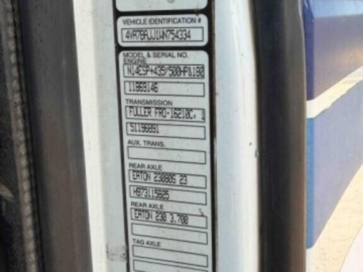 1998-volvo-semi-image-19