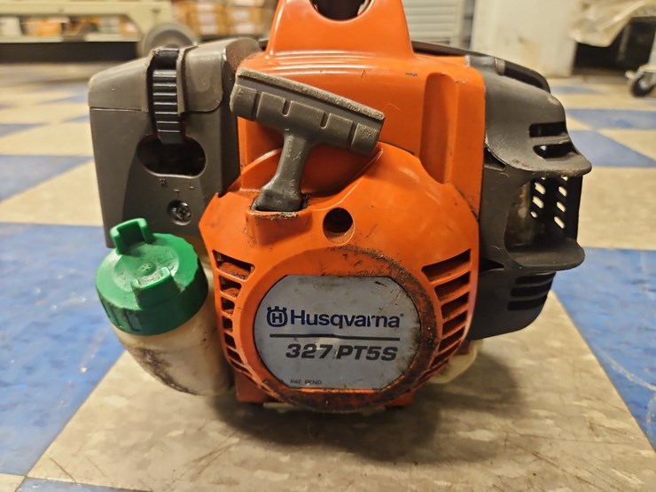 husqvarna-327pt5s-extendable-pole-saw-image-3