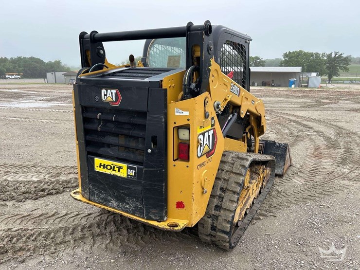 2023-caterpillar-259d3-image-3
