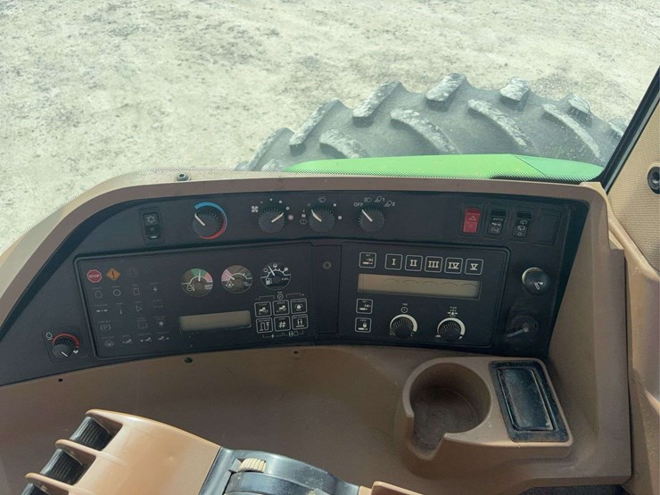 1995-john-deere-8300-image-29