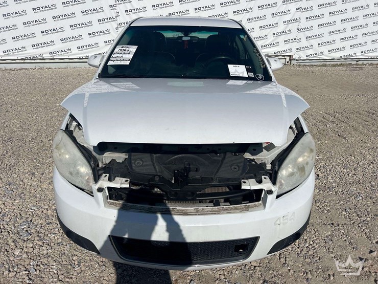 2012-chevrolet-impala-sedan-image-25