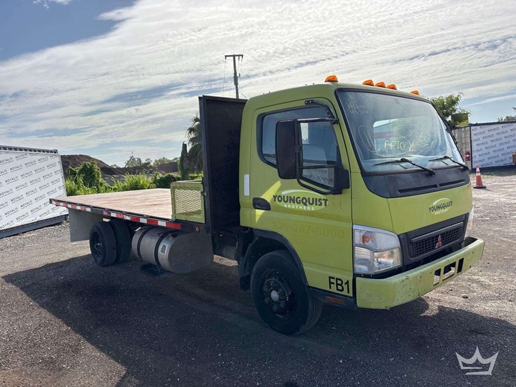 2007-mitsubishi-fuso-fe85d-image-1