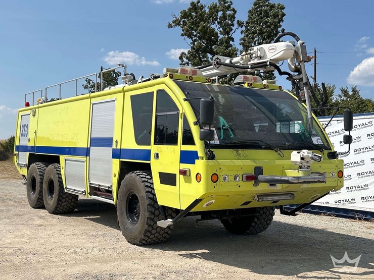 2003-freightliner-rosenbauer-panther-6x6-aircraft-rescue-and-fire-truck-image-4