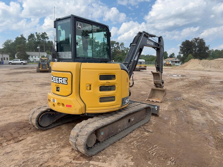 2018-deere-50g-image-5