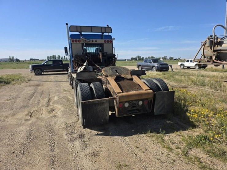 2001-kenworth-t800-image-3