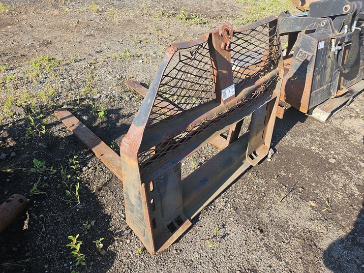 caterpillar-48"-forks-image-4