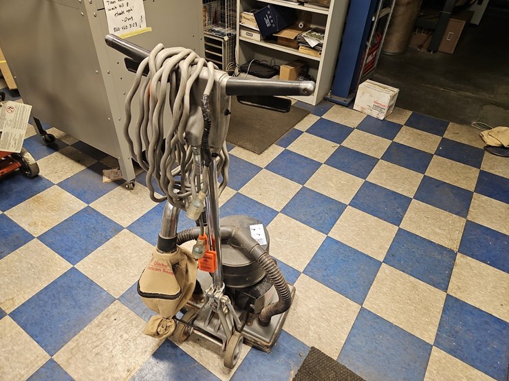 clarke-obs-18-floor-sander-image-2