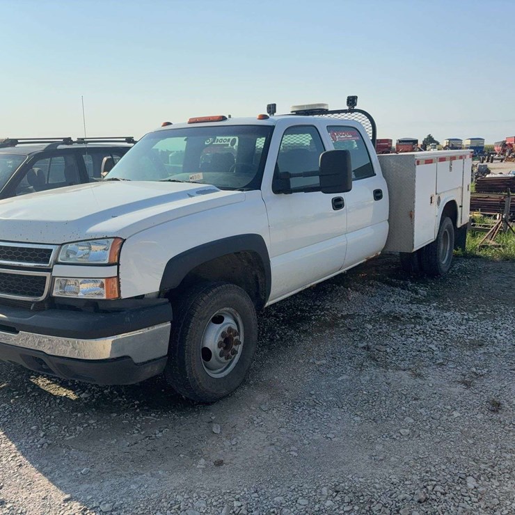 2006 CHEVROLET 3500