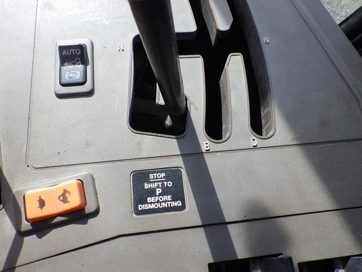 john-deere-6115m-image-36