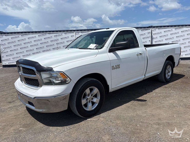 2013-dodge-1500-image-1