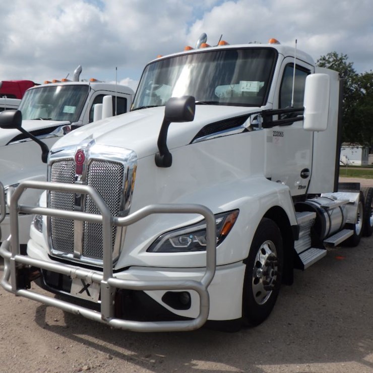 2024 KENWORTH T680