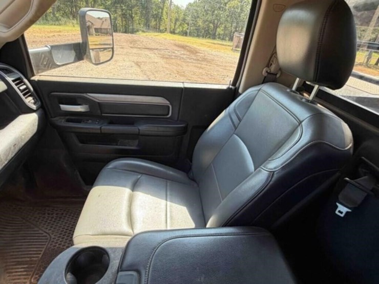 2019-ram-3500-tradesman-image-32