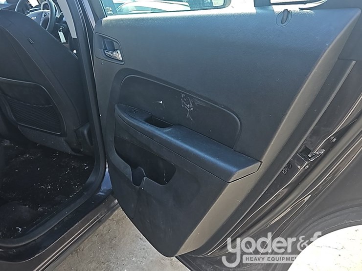 2016-chevrolet-equinox-image-34