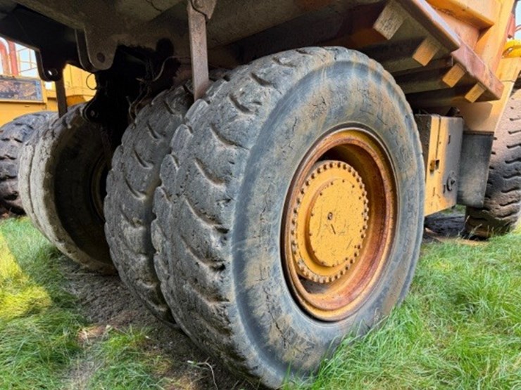 komatsu-330m-image-18
