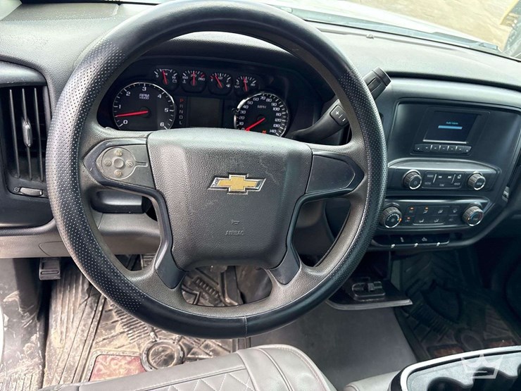 2017-chevrolet-silverado-1500-image-13