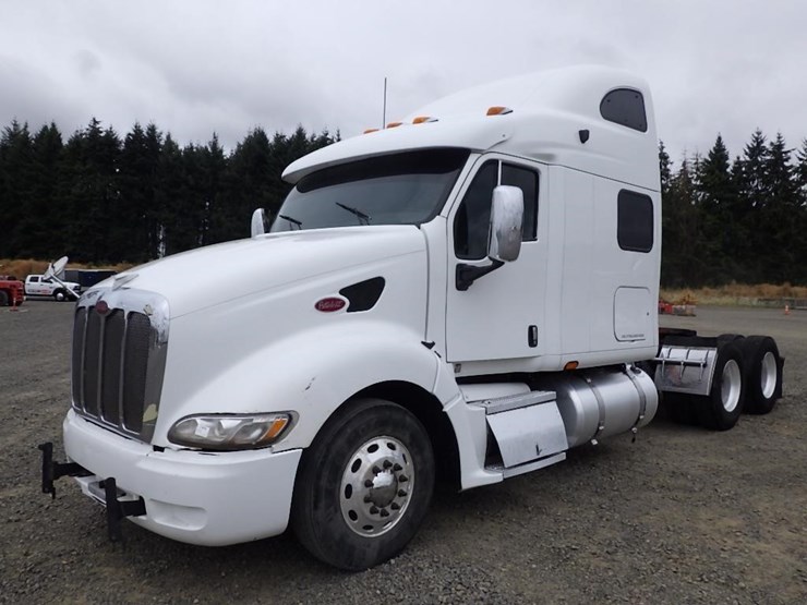 2009-peterbilt-387-image-1