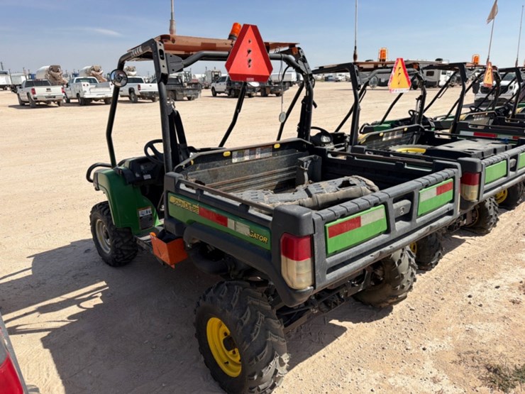 john-deere-gator-image-4