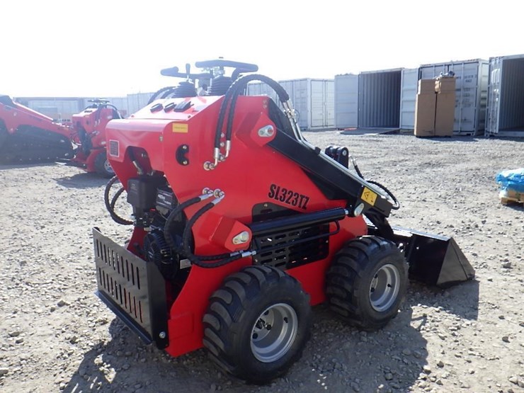 2026-sdlool-323tz-skid-steer-loader-image-3