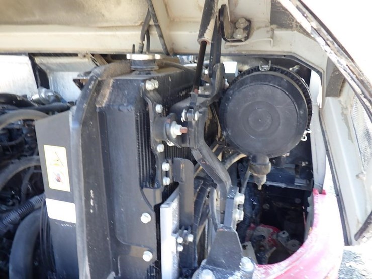 takeuchi-tb290-image-17
