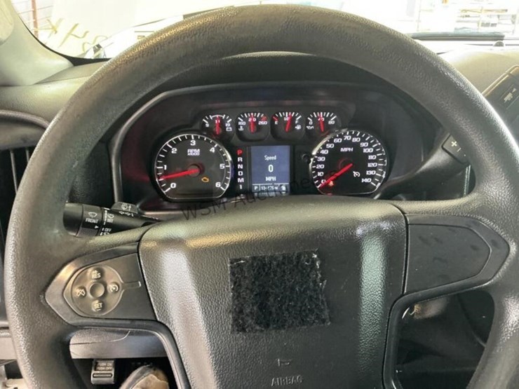 2015-chevrolet-2500hd-image-17