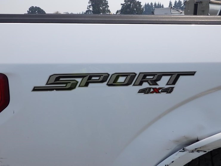 2016-ford-f150-image-17