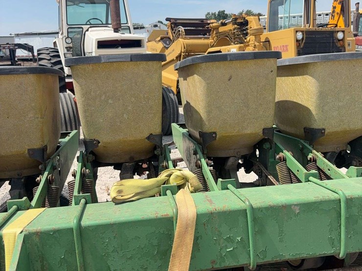 john-deere-7100-image-7