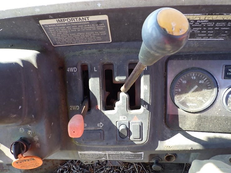 kubota-rtv900-image-12